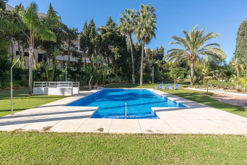 Incredible Luxury Location In Puerto Banus Beach For Families Marbella Luaran gambar