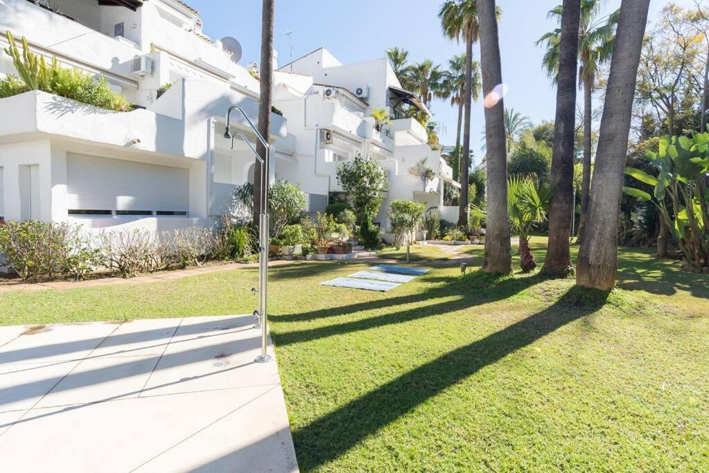 Incredible Luxury Location In Puerto Banus Beach For Families Marbella Luaran gambar