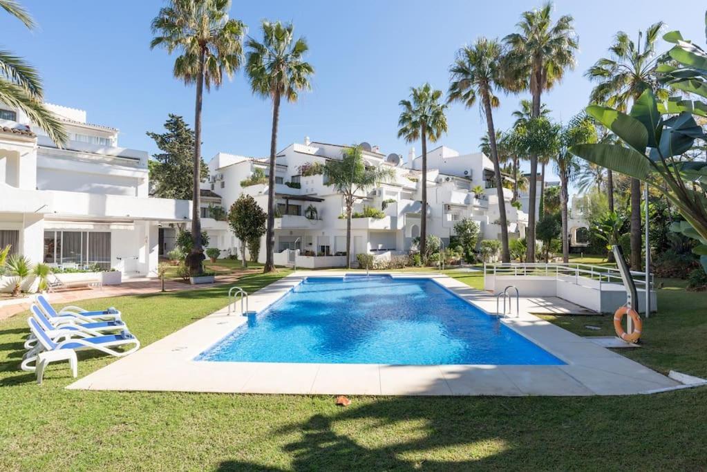 Incredible Luxury Location In Puerto Banus Beach For Families Marbella Luaran gambar