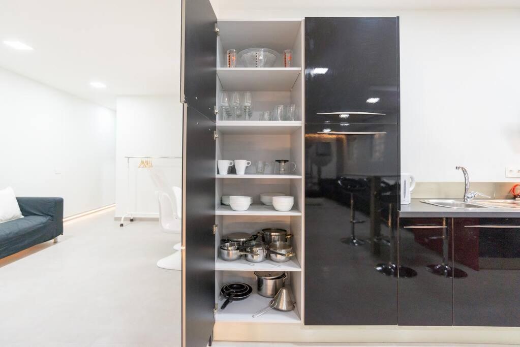 Incredible Luxury Location In Puerto Banus Beach For Families Marbella Luaran gambar