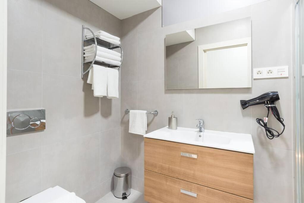 Incredible Luxury Location In Puerto Banus Beach For Families Marbella Luaran gambar