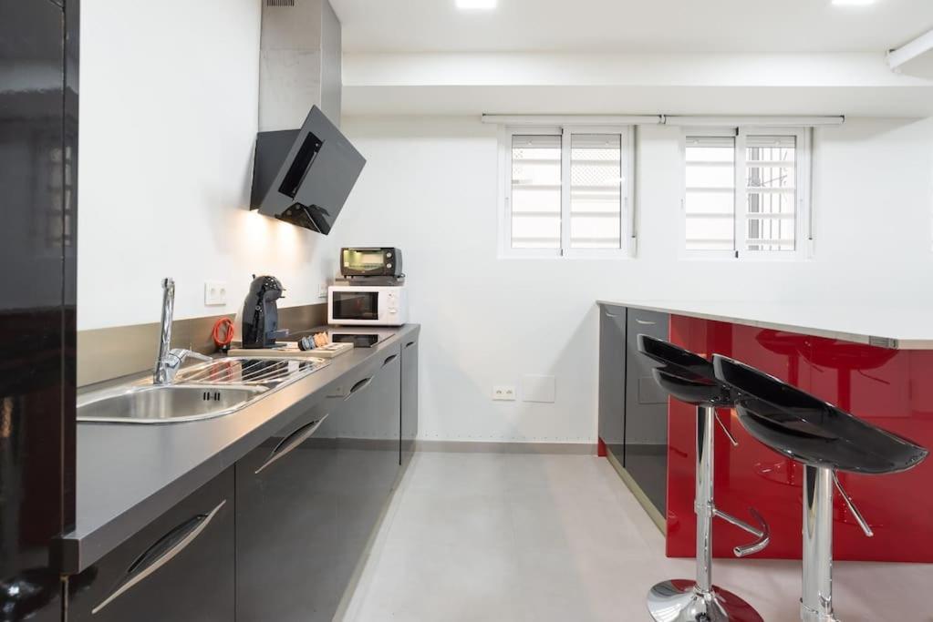 Incredible Luxury Location In Puerto Banus Beach For Families Marbella Luaran gambar