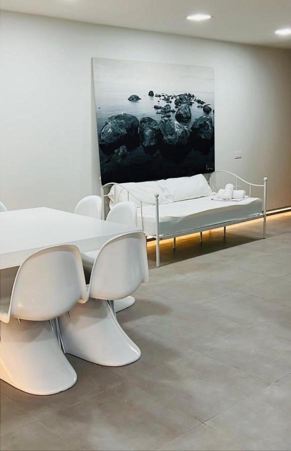 Incredible Luxury Location In Puerto Banus Beach For Families Marbella Luaran gambar